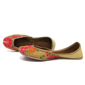 FLOWER POWER JUTTI